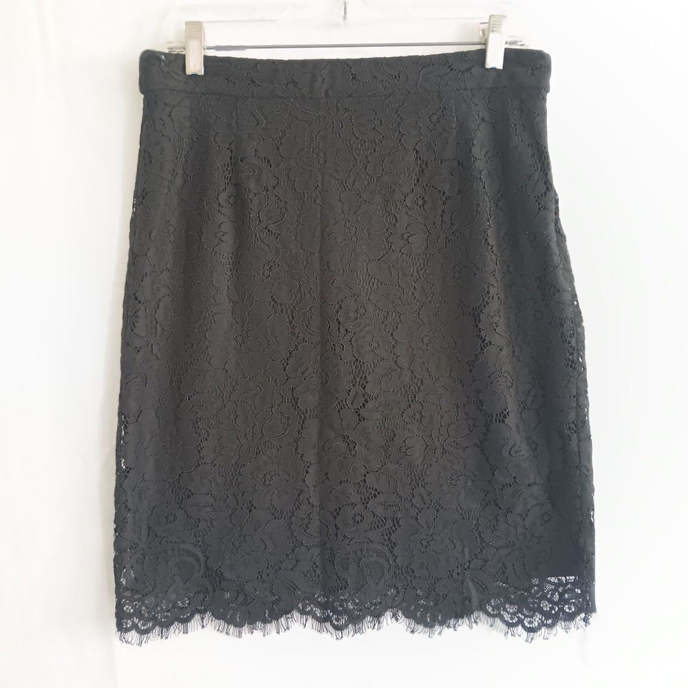 Truly Poppy Lace Skirt Womens Medium Black Excellent Floral Scalloped Mini Skirt
